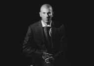九游游戏平台-王者归来，西亚卡姆复出首秀惊艳，快船主场沸腾